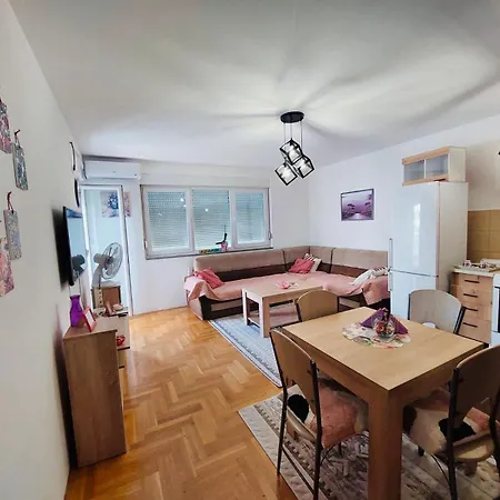 Andrea Apartman Lukavica